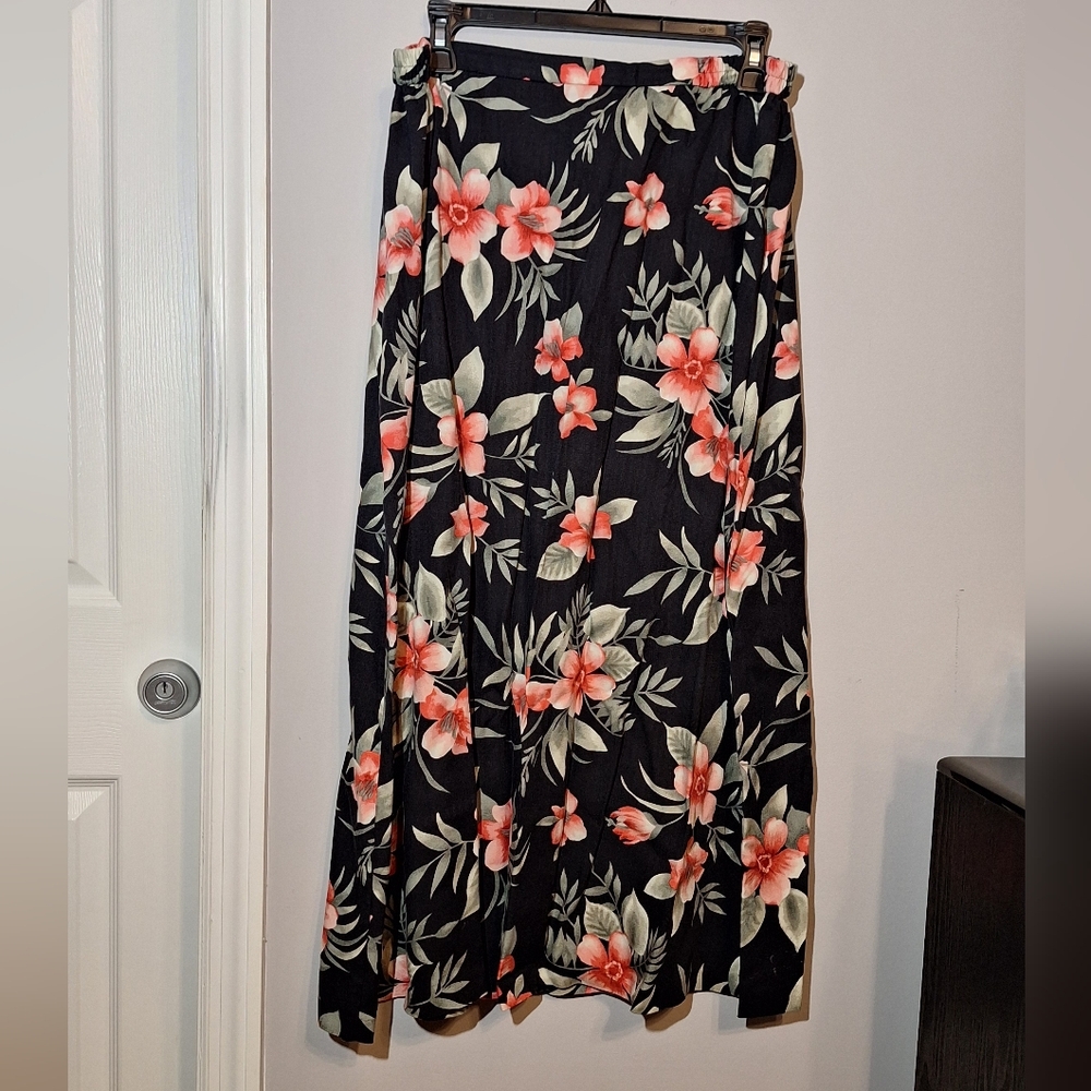 Dressbarn 1X Vibrant Pink Floral Black Maxi Skirt